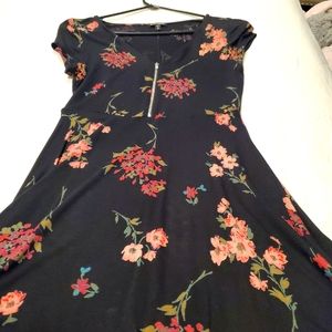 Express for and flare summer zip v neck dress, XS, black with pink flowers